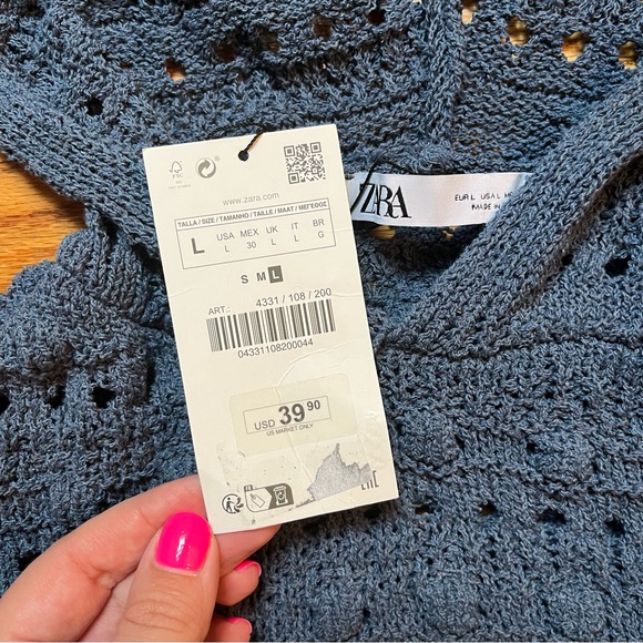 Zara blue knit sleeveless hooded sweater size large - Picture 3 of 4